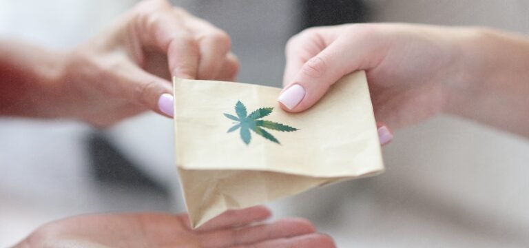 Missouri AG Sends 33 Cease and Desist Letters to Unlicensed Dispensaries Missouri AG Sends 33 Cease and Desist Letters to Unlicensed Dispensaries