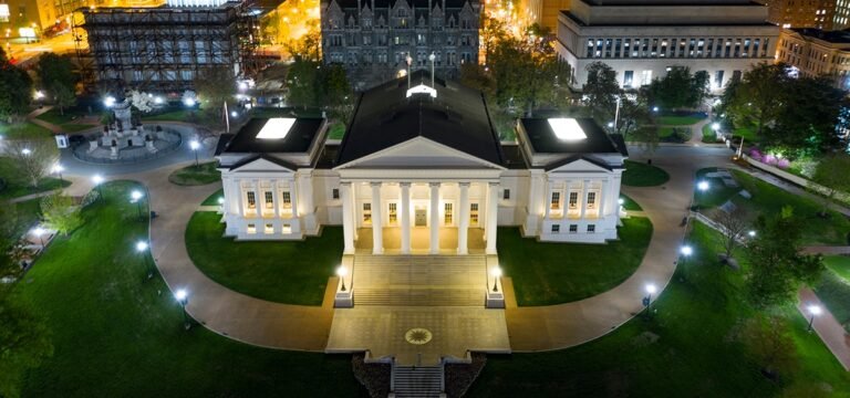 Virginia Gov. Sends Adult-Use Cannabis Sales Bill Back to Lawmakers With Requests Virginia Gov. Sends Adult-Use Cannabis Sales Bill Back to Lawmakers With Requests