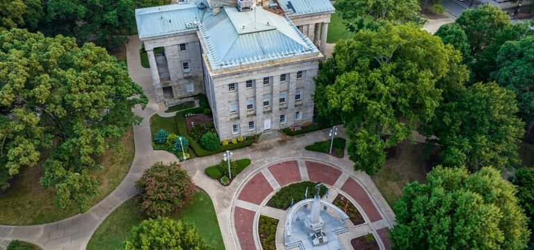 North Carolina Senate Passes Bill to Cap THC and Set Age Restrictions for Hemp-Derived Products North Carolina Senate Passes Bill to Cap THC and Set Age Restrictions for Hemp-Derived Products